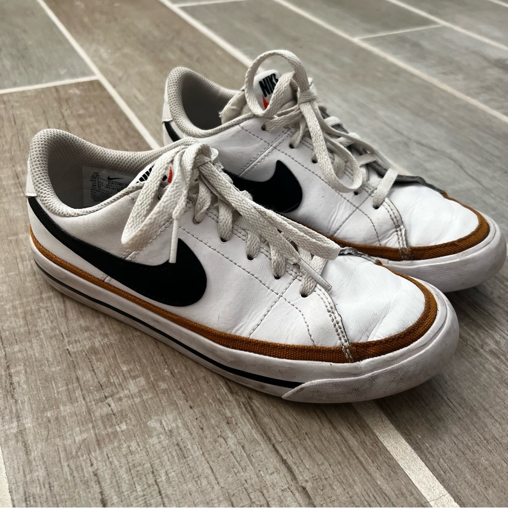 Youth Nike Court Legacy Next Nature Shoes Size 3.5Y